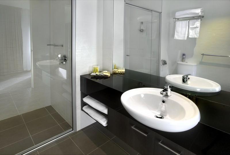 May Park Executive Apartments Horsham Dış mekan fotoğraf